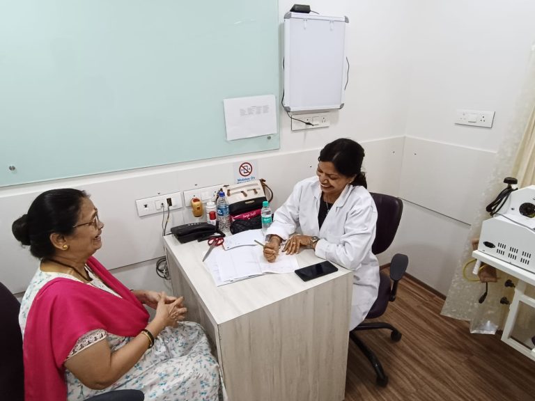 Consultation with Physiotherapist Dr. Anamika Gupte at the Spine Care Camp - GSBS Medical Trust