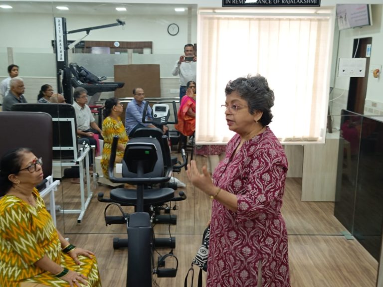 Dr. Vimal Telang, Head of Physiotherapy at GSBS Medical Trust conducts an informative session for the participants, at PhysioCare - GSBS Medical Trust