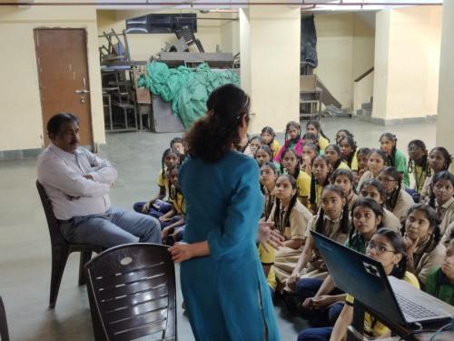 Dr. Chhavi Korrane addressing the students